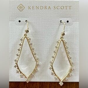 NWT Kendra Scott Bea Drop Earrings, Gold